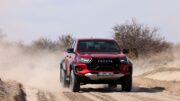 Toyota Hilux GR SPORT (3)